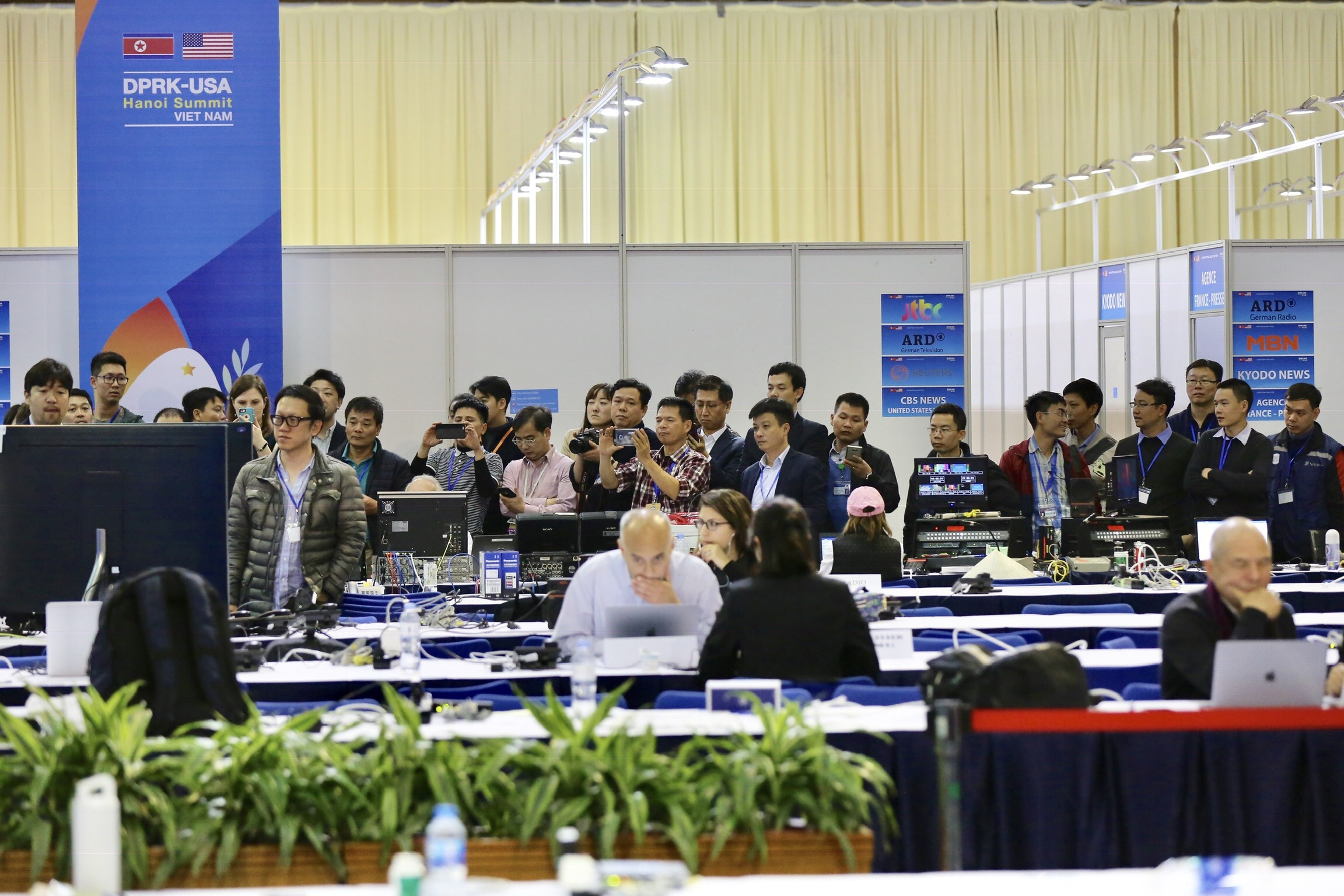 Trump den Viet Nam anh 4