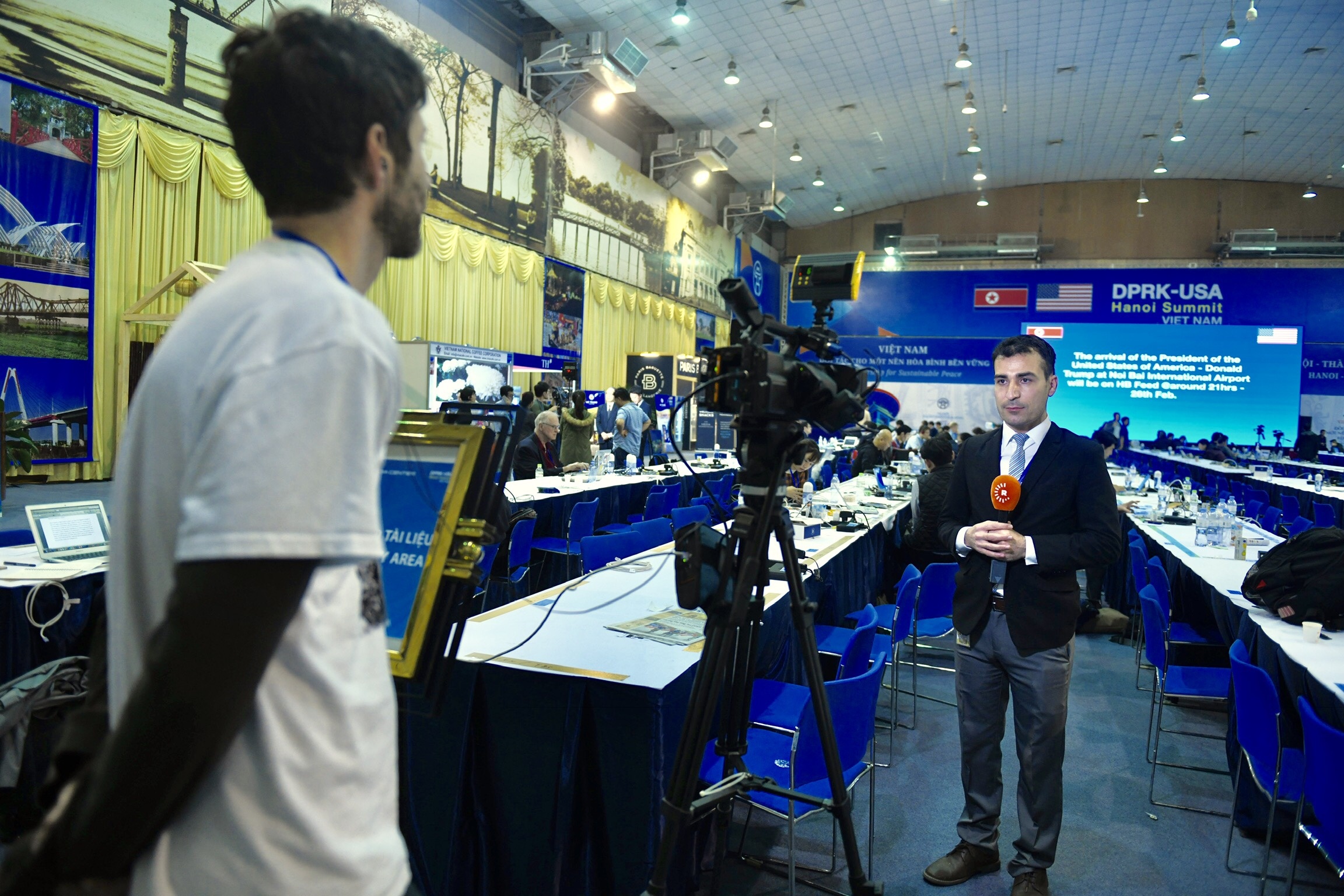 Trump den Viet Nam anh 2