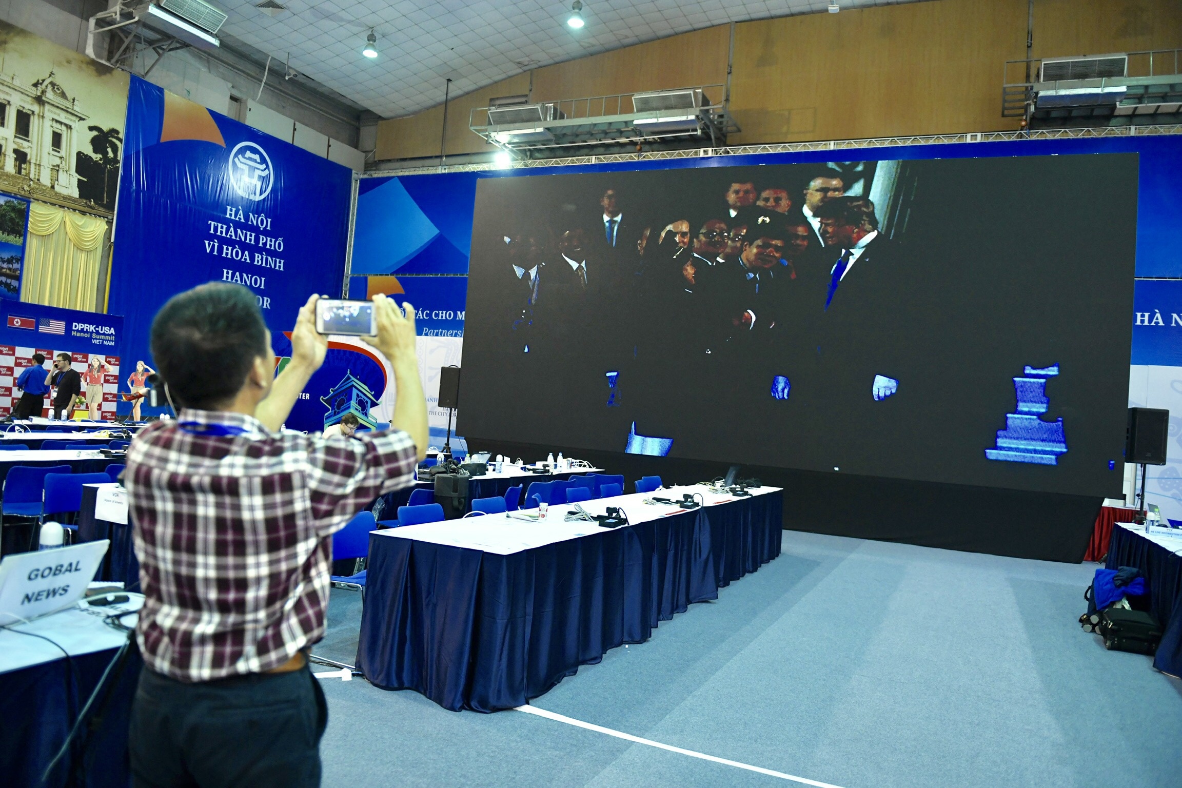 Trump den Viet Nam anh 7