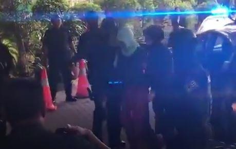 Doan Thi Huong toi toa Shah Alam de du phien doi chat sang 1/4 hinh anh