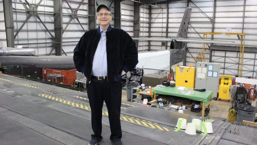 may bay khong lo Stratosphere anh 8