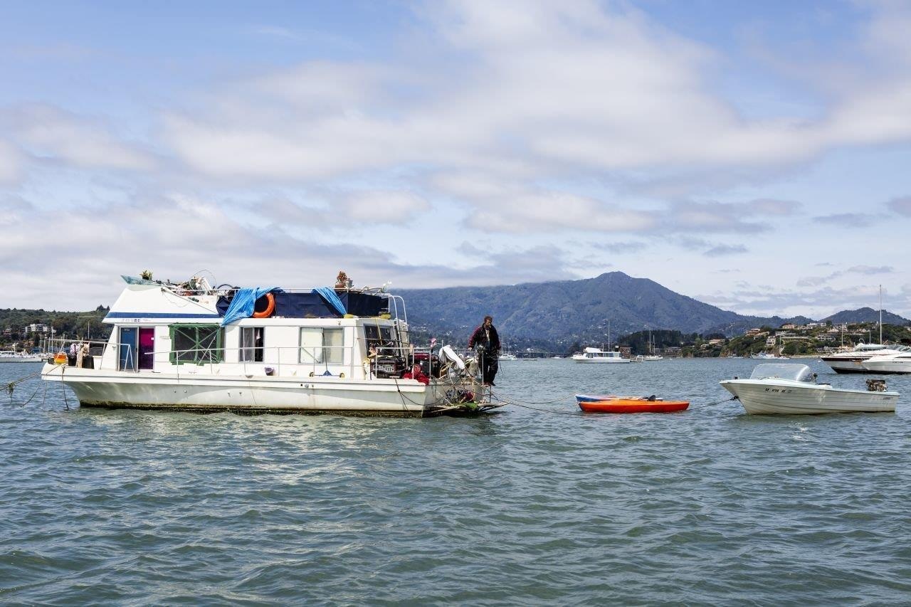 nguoi vo gia cu troi noi anh 1