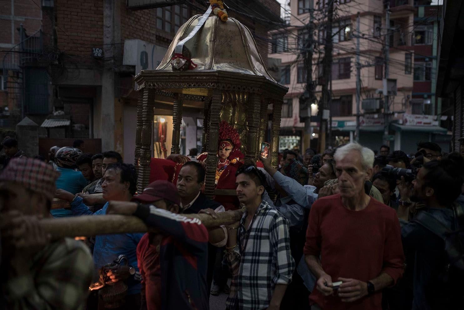 nu than song o Nepal anh 4