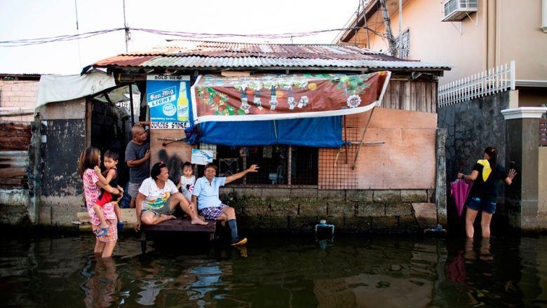 Nước tràn vào Manila ảnh 4 Nuoc tran vao Manila anh 4
