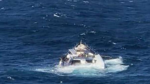 Siêu du thuyền chìm mất ảnh 1 Sieu du thuyen chim mat anh 1