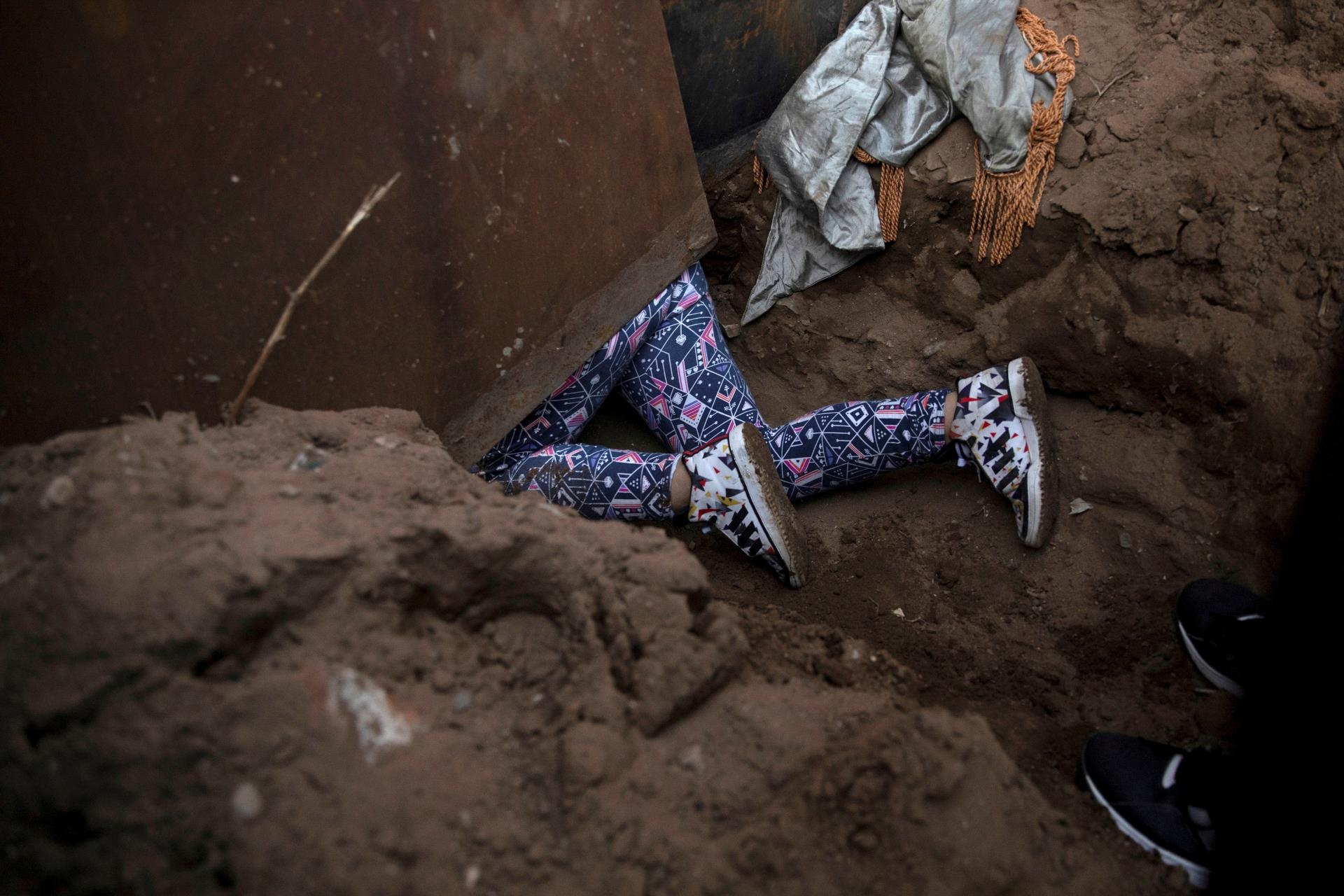 cha con di dan anh 4