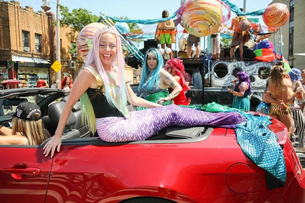 di tren day o quang truong Thoi dai anh 10