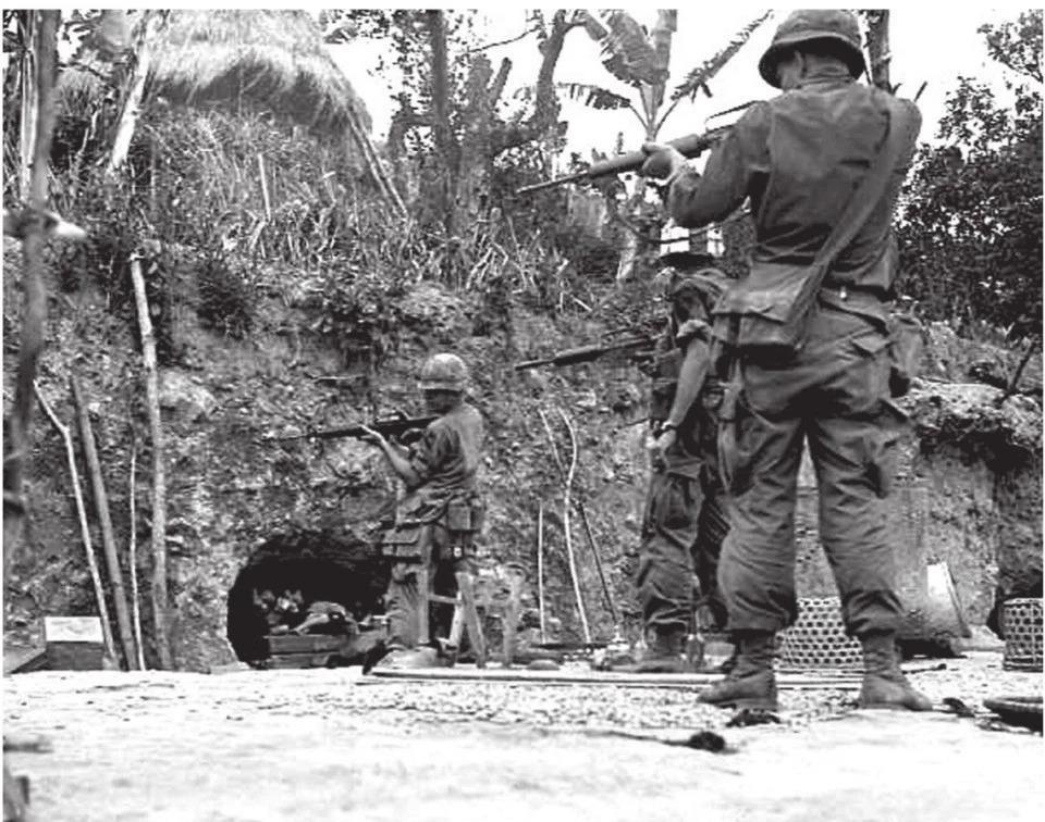 Nhung buc anh ve chien tranh o VN thoi bung phong trao phan chien o My hinh anh