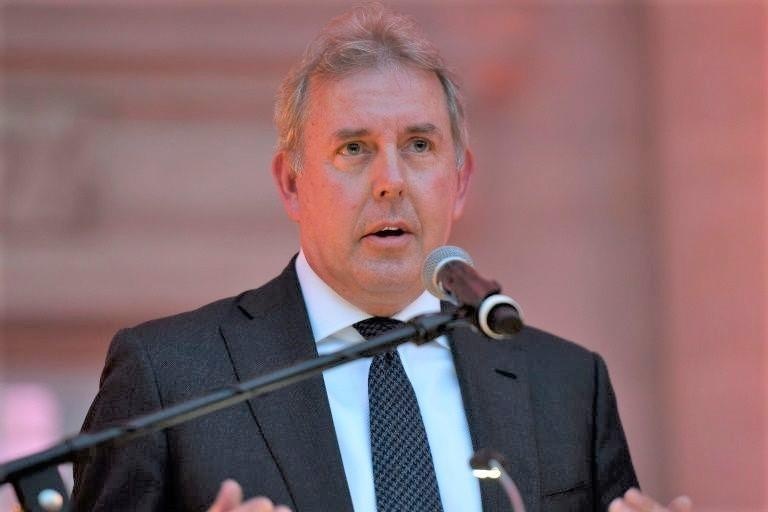 Dai su Anh o My tu chuc sau khi che TT Trump vung ve, bat tai hinh anh