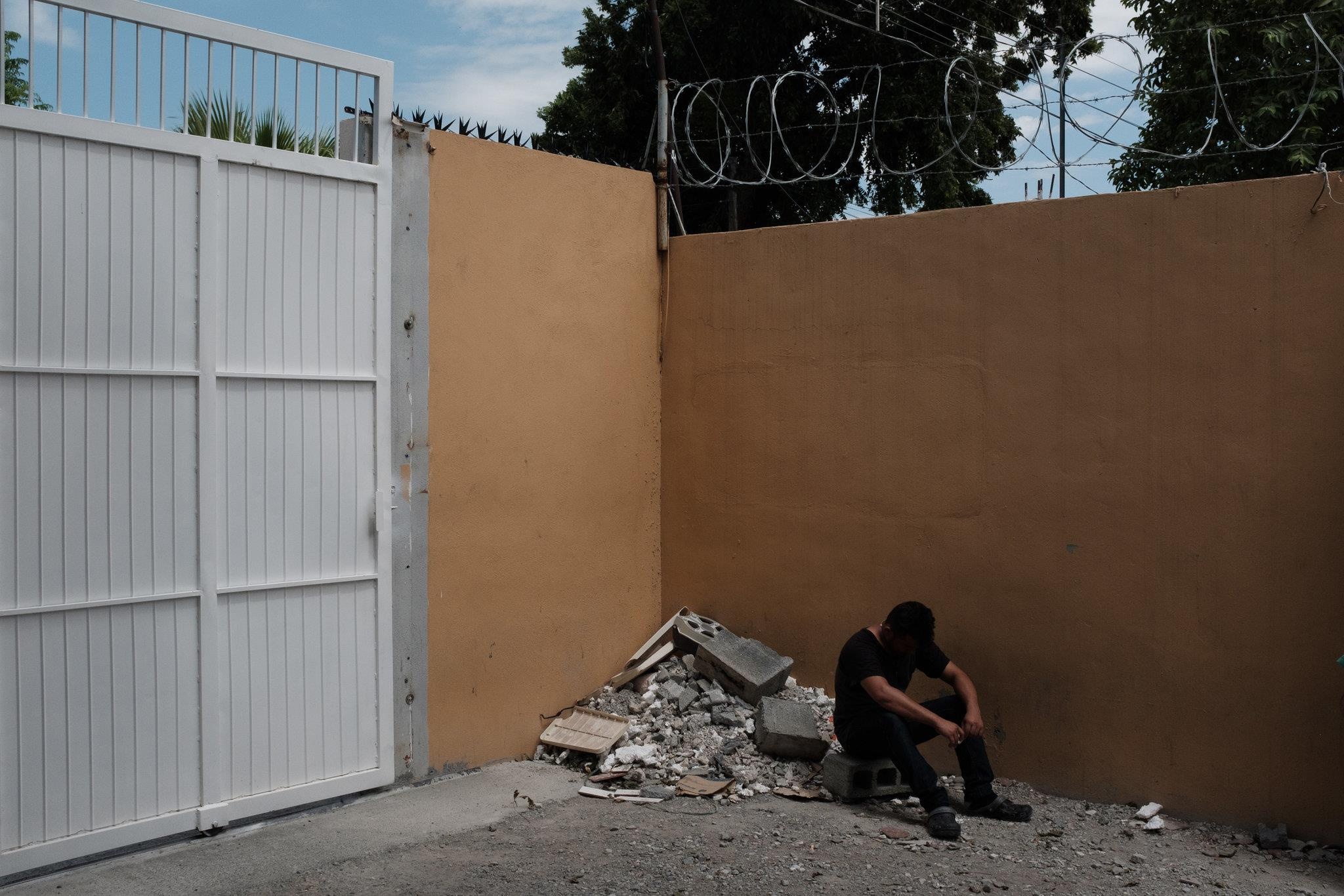 di dan khong dam ra ngoai anh 6