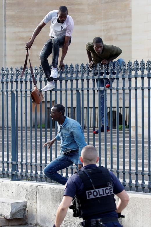 di dan bieu tinh o Paris anh 9