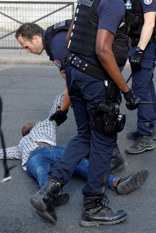 di dan bieu tinh o Paris anh 10