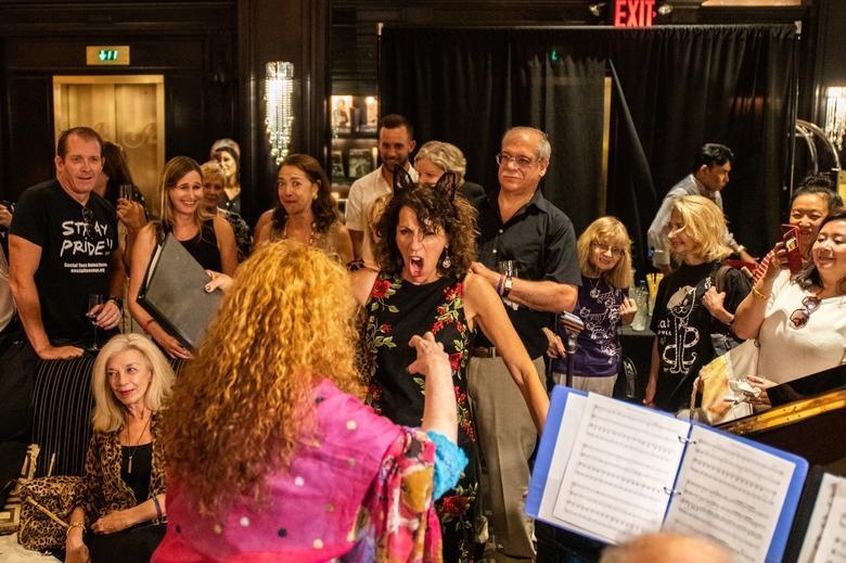 show dien thoi trang cho meo anh 13