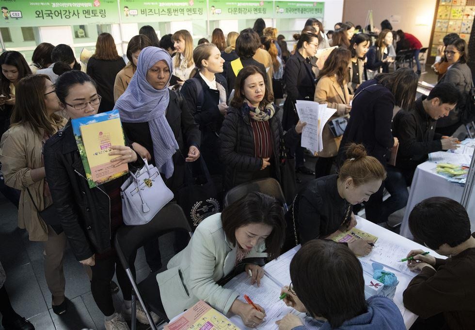 co dau Viet lay chong Han anh 7