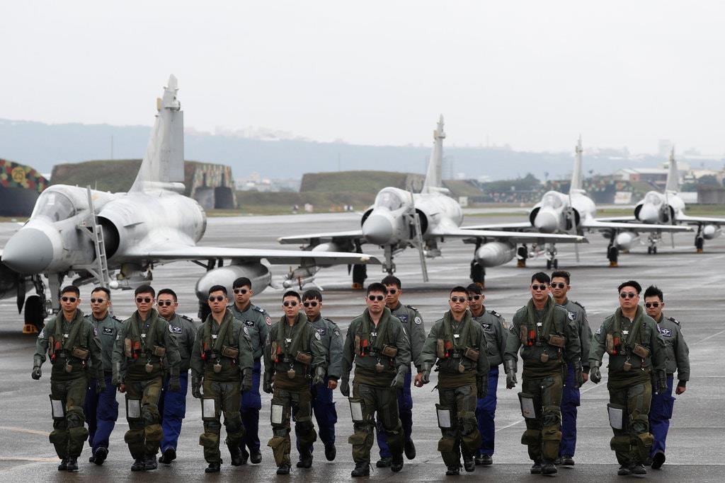 Ban vu khi cho Dai Loan o muc ky luc, My cung ran chua tung co voi TQ hinh anh