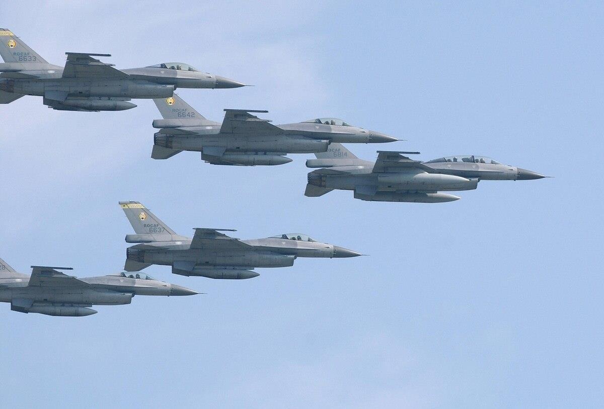 mỹ bán máy bay f-16 cho đài loan ảnh 1 my ban may bay f-16 cho dai loan anh 1