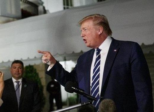 Kinh te toan cau quay cuong, ong Trump dang lam gi voi don tra dua TQ? hinh anh