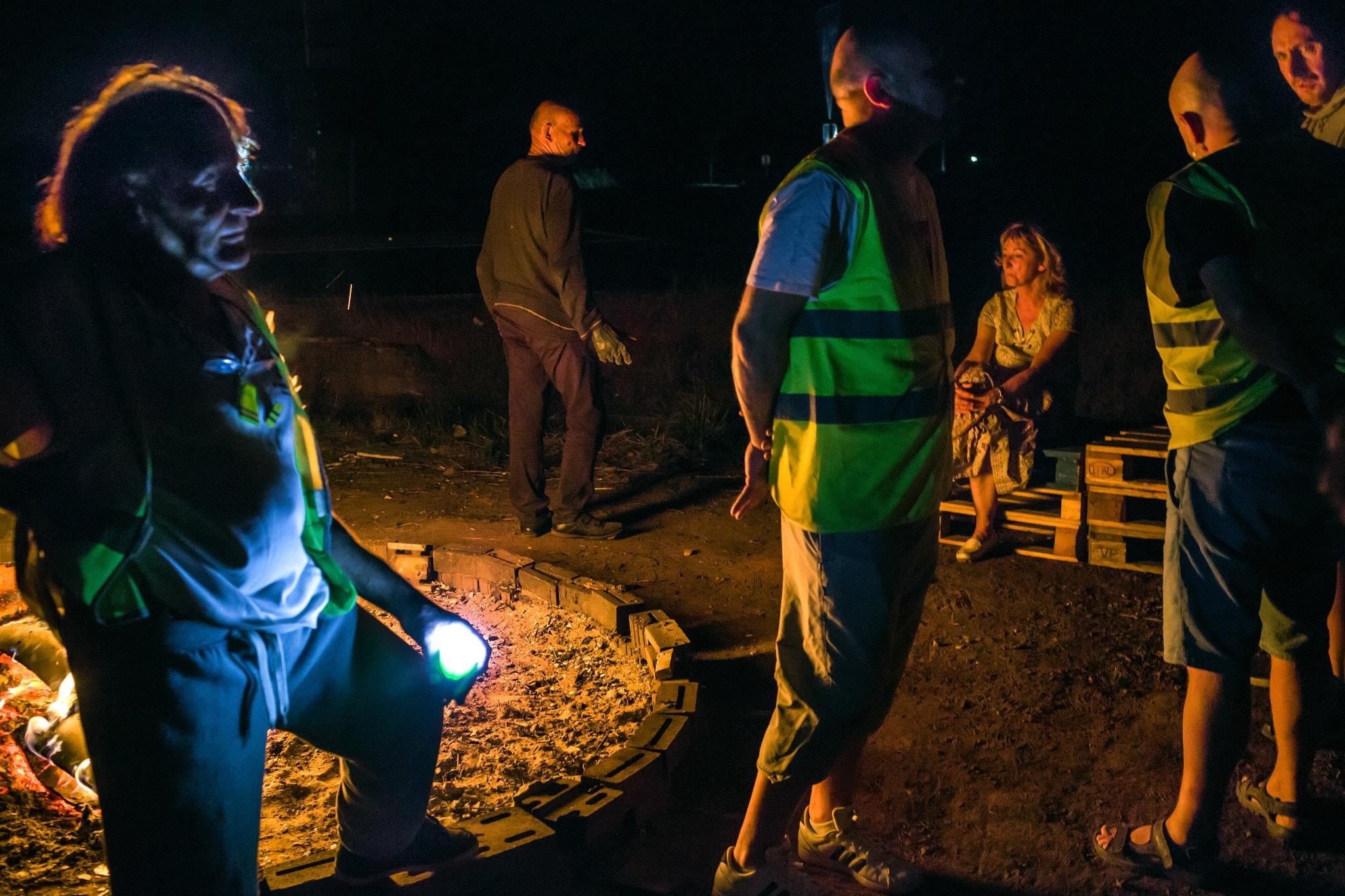 ao khoac vang o Phap anh 10