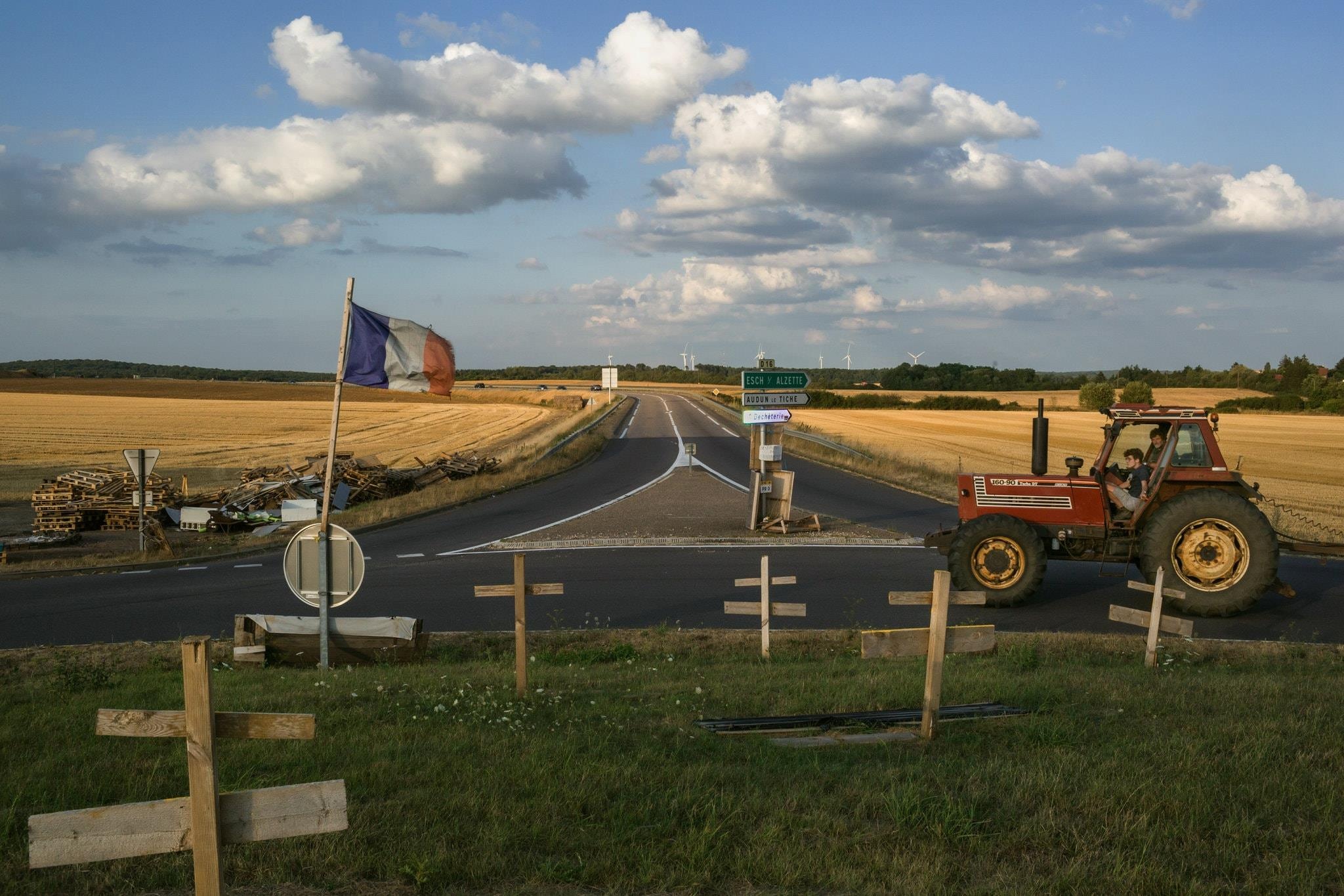 ao khoac vang o Phap anh 3