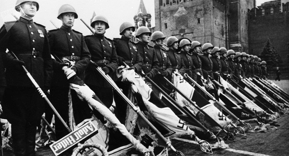 Duc ‘cau xin su tha thu’ vi phat dong The chien II 80 nam truoc hinh anh