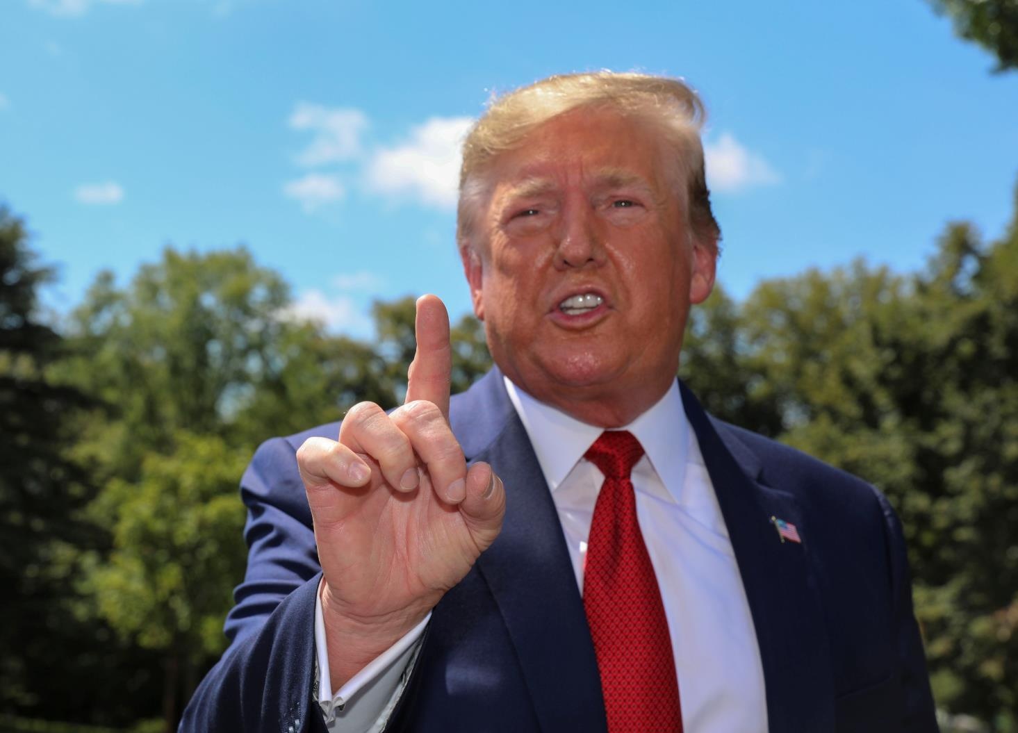 TT Trump de 'co hoi vang' mua he troi qua lang phi, cong su met moi hinh anh