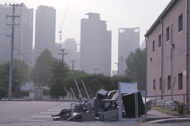 ‘Thi tran My giua long Seoul’ sap thanh di vang khi quan My doi can cu hinh anh