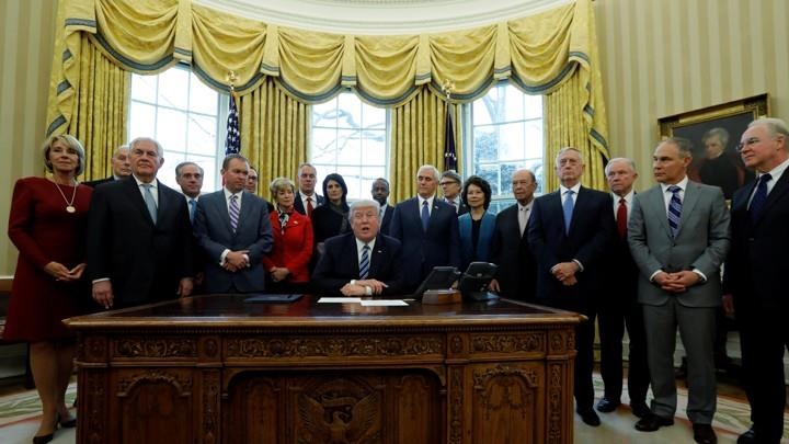 cap duoi viet sach ve nha trang anh 2