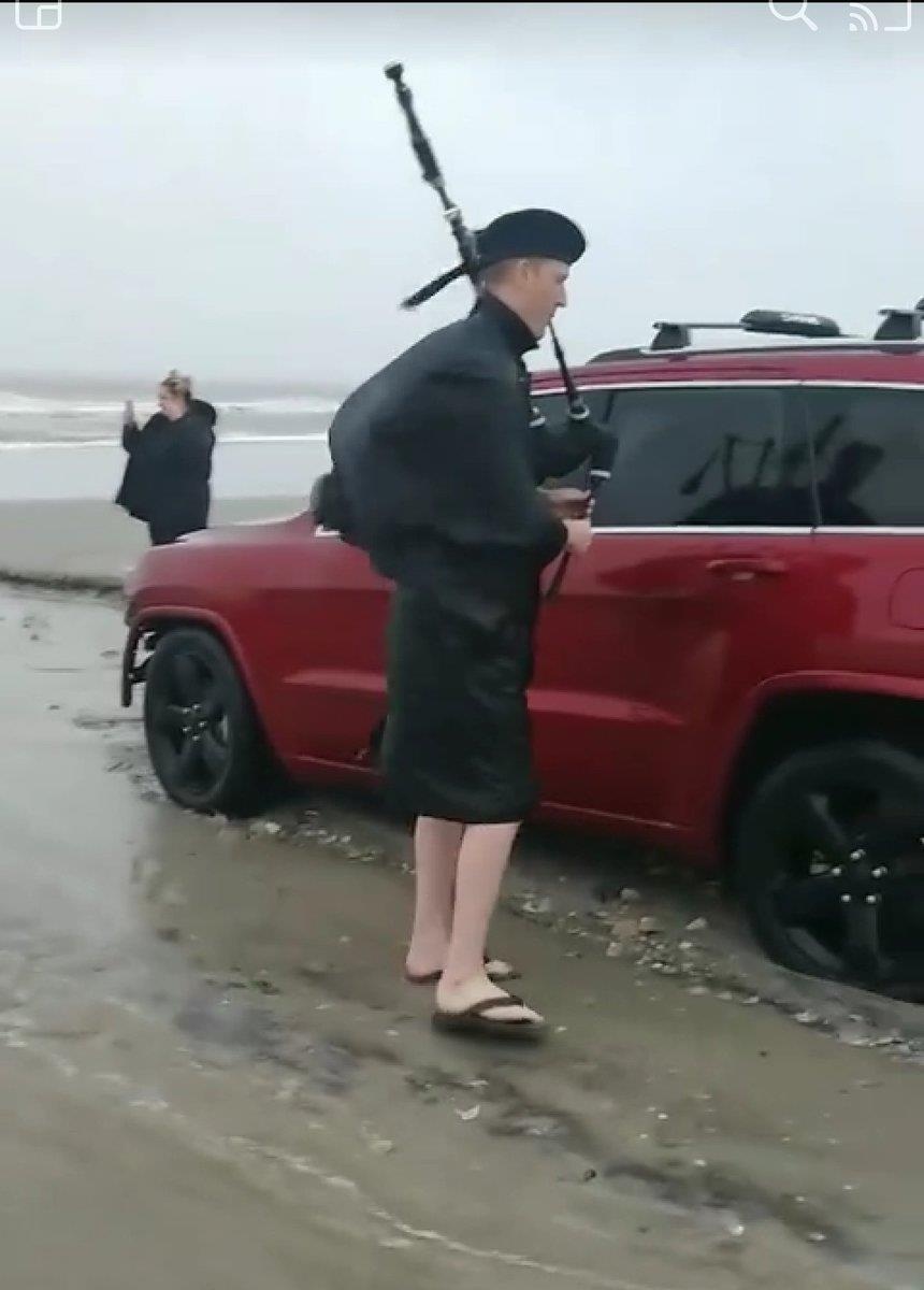 xe jeep bão dorian ảnh 3 xe jeep bao dorian anh 3