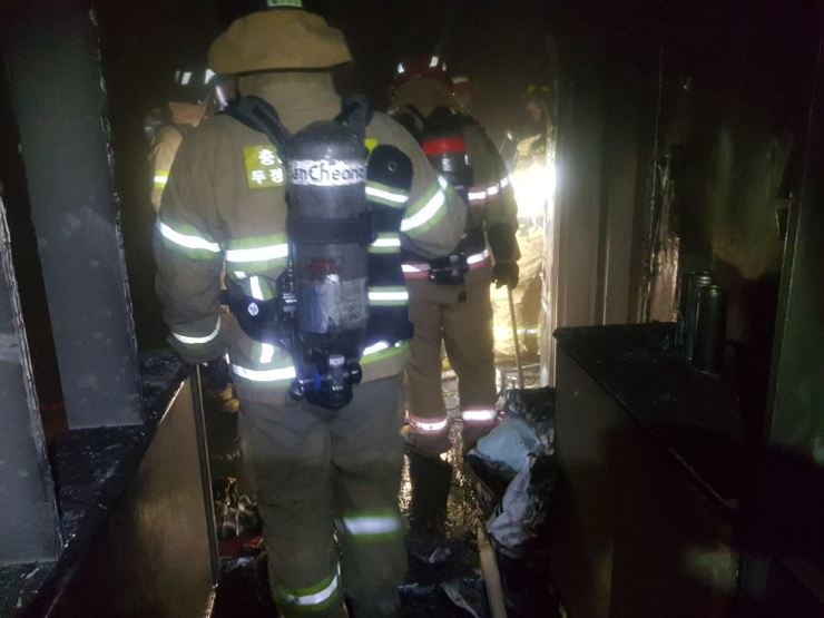 mẹ con Hàn Quốc chết trong tủ lạnh ảnh 2 me con Han Quoc chet trong tu lanh anh 2