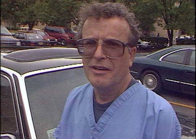 Phat hien hon 2.200 xac thai nhi tai nha bac si My moi qua doi hinh anh