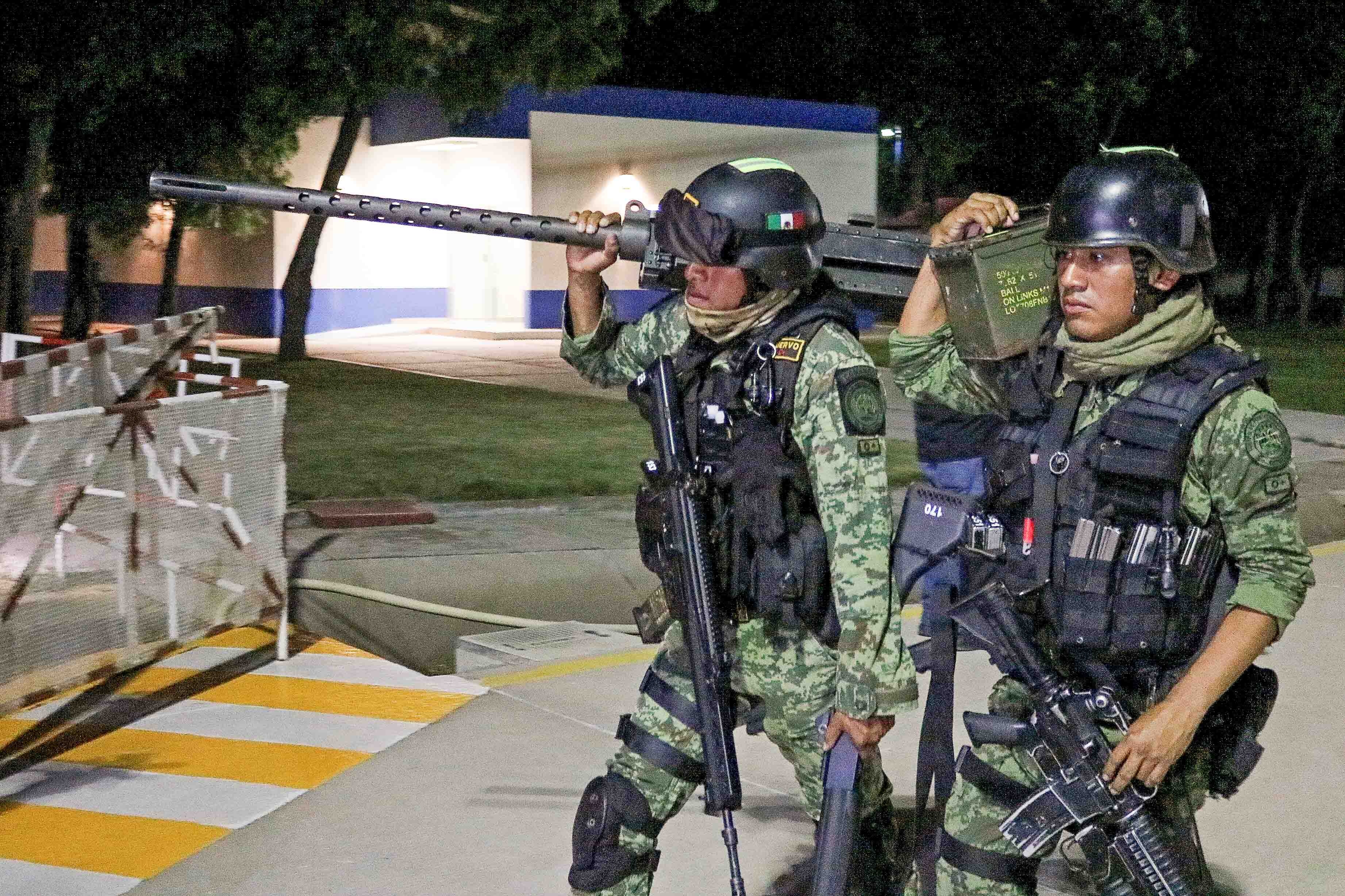 'Nhu phim Netflix' - vu tron thoat khong tuong cua 2 con trai El Chapo hinh anh