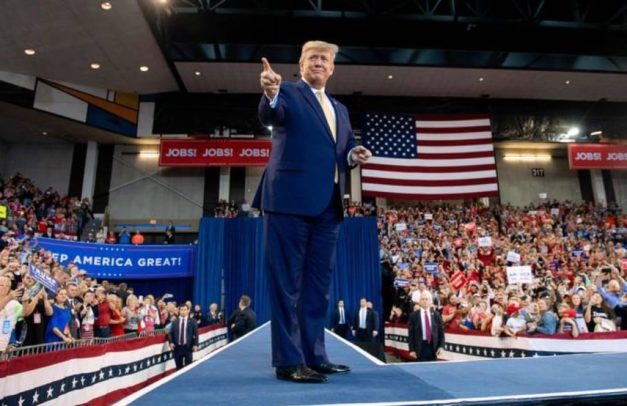 TT Trump huy dong tien o muc ky luc, dang Dan chu lo so hinh anh