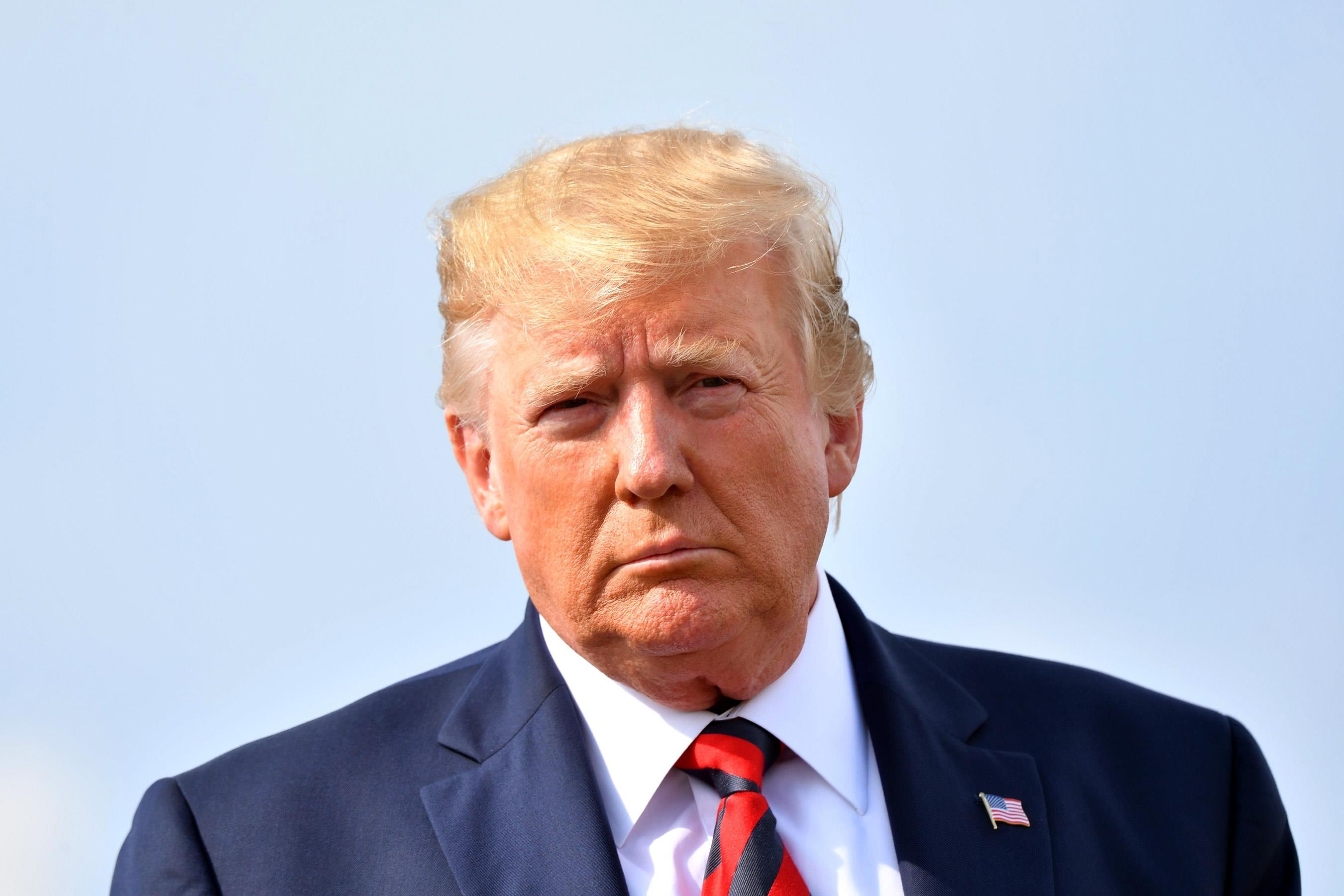 Tong thong Trump chuyen noi cu tru tu New York sang Florida hinh anh