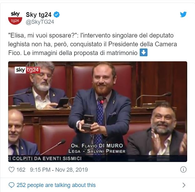 Nghi si Italy bat ngo cau hon ban gai anh 1