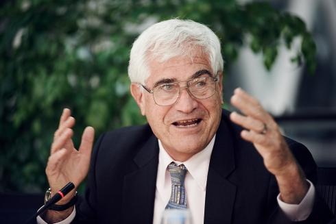 doi dau my trung hoa binh nong anh 4