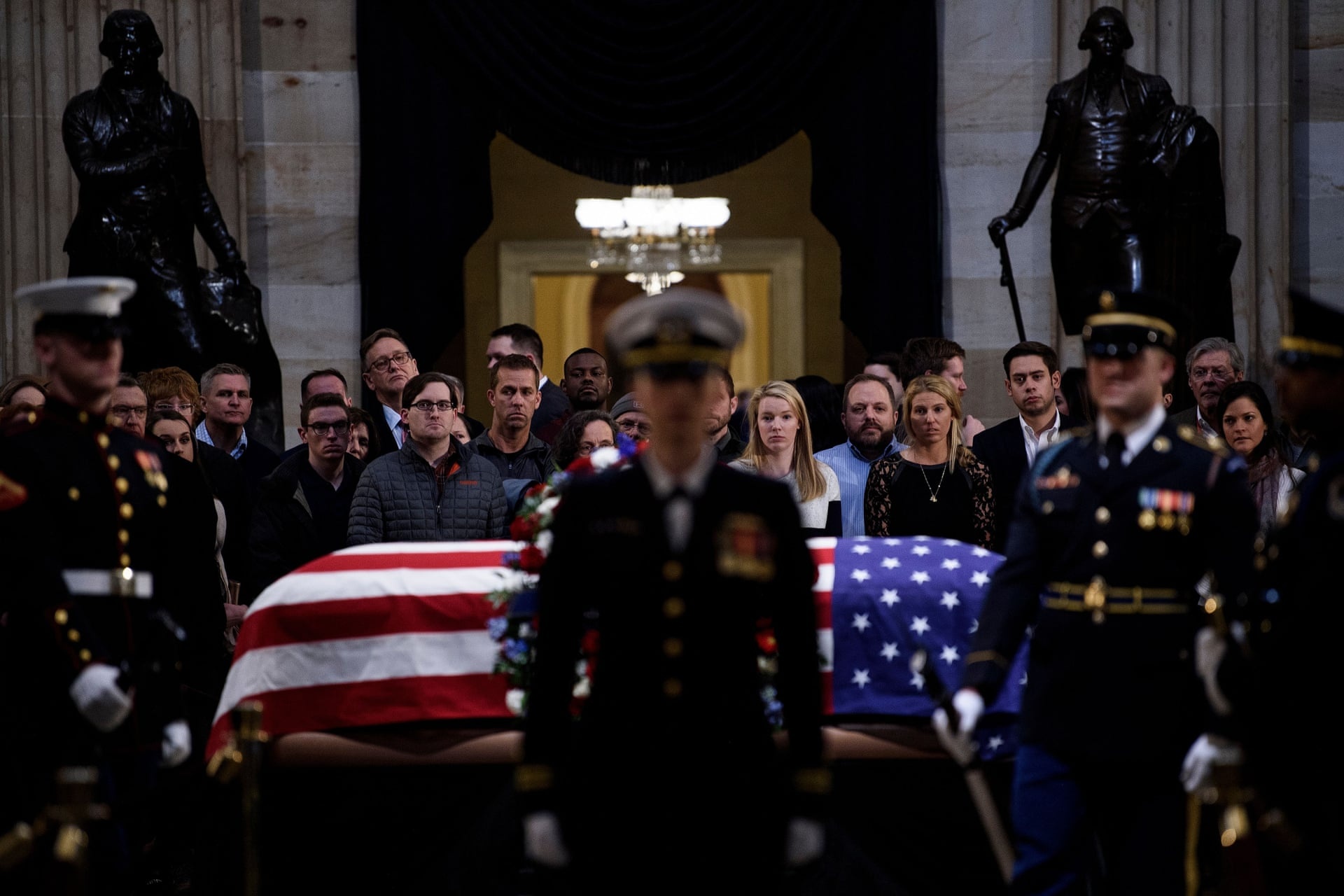 thap ky chan dong voi nuoc My anh 9