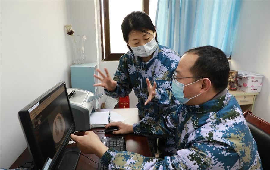 benh vien da chien virus corona anh 2