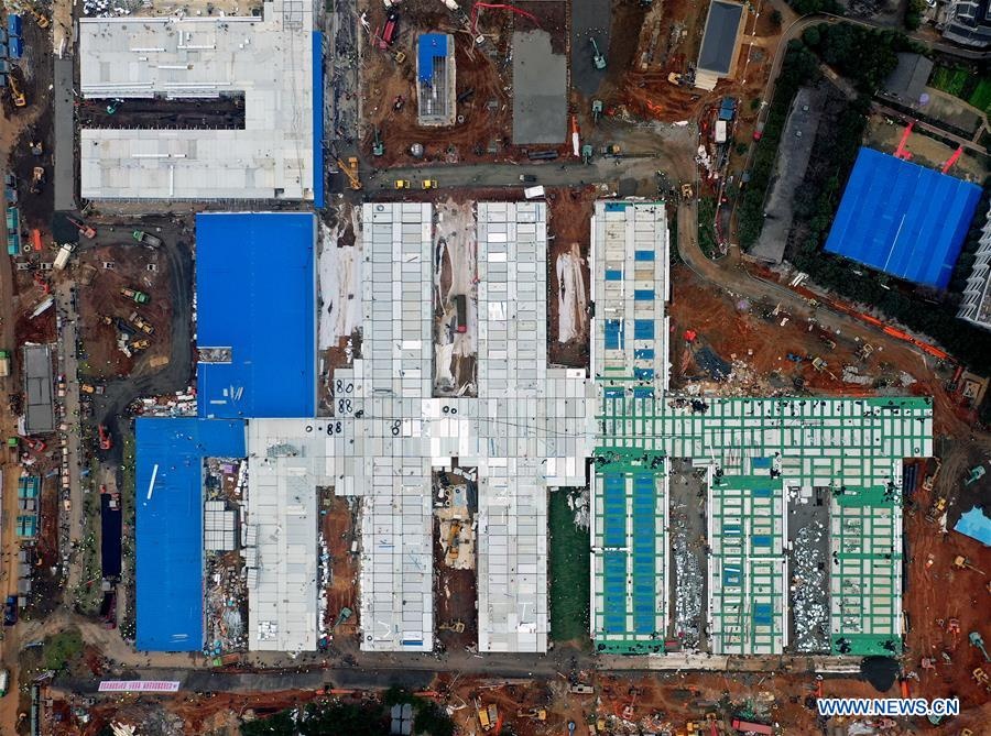 Benh vien da chien vu han virus corona anh 5