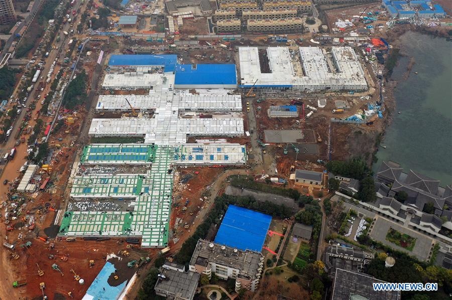 Benh vien da chien vu han virus corona anh 10