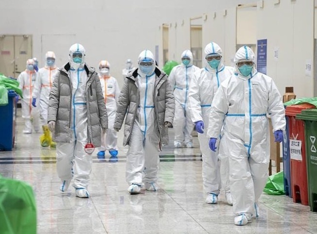 Cuoc chien hiem nguy cua cac bac si tuyen dau chong dich o Vu Han hinh anh