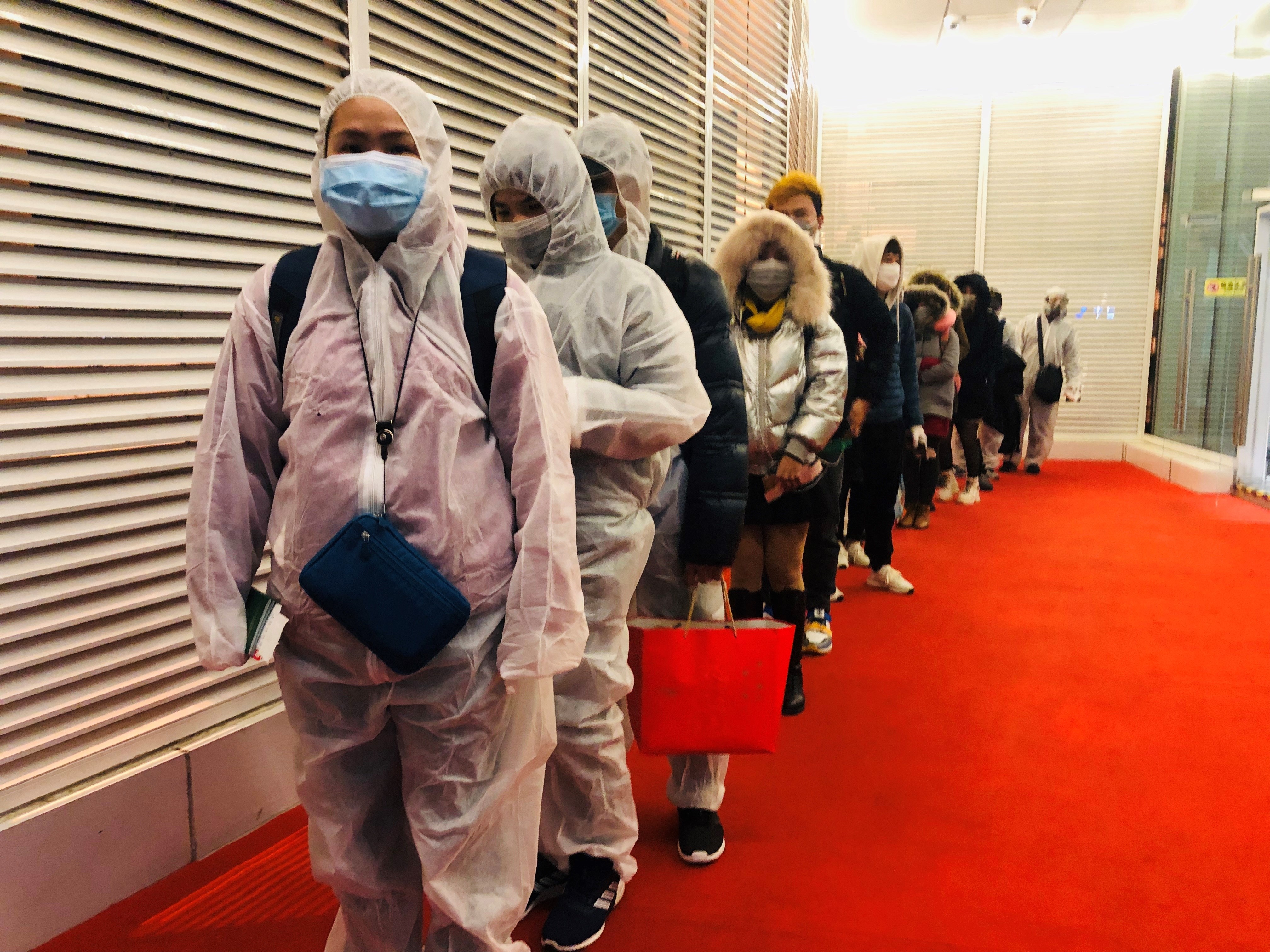 30 người Việt trở về từ Vũ Hán virus corona ảnh 5 30 nguoi Viet tro ve tu Vu Han virus corona anh 5