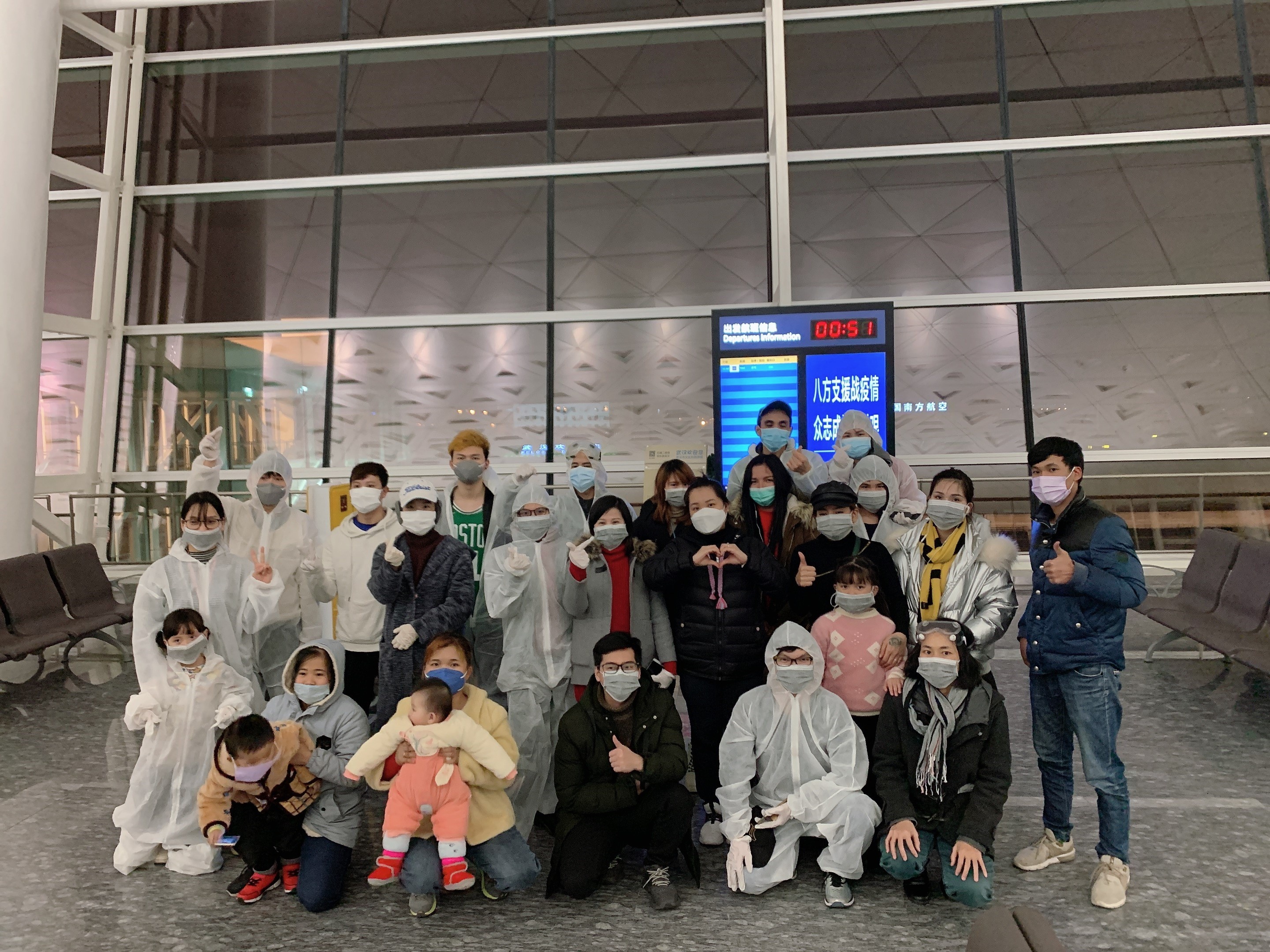 30 người Việt trở về từ Vũ Hán virus corona ảnh 4 30 nguoi Viet tro ve tu Vu Han virus corona anh 4