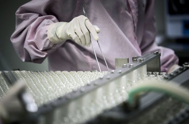 The gioi co the khan hiem thuoc khang sinh vi mat nguon cung tu TQ hinh anh