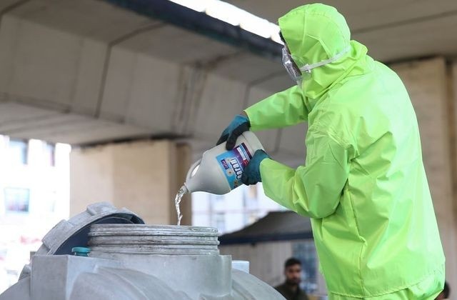 So ca tu vong vi virus corona o Iran tang ky luc hinh anh