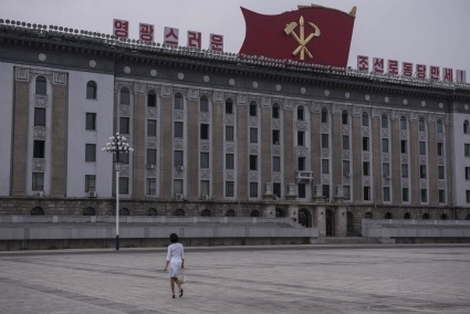 Can bo dai su quan VN o Binh Nhuong ‘khoe manh, an toan’ hinh anh