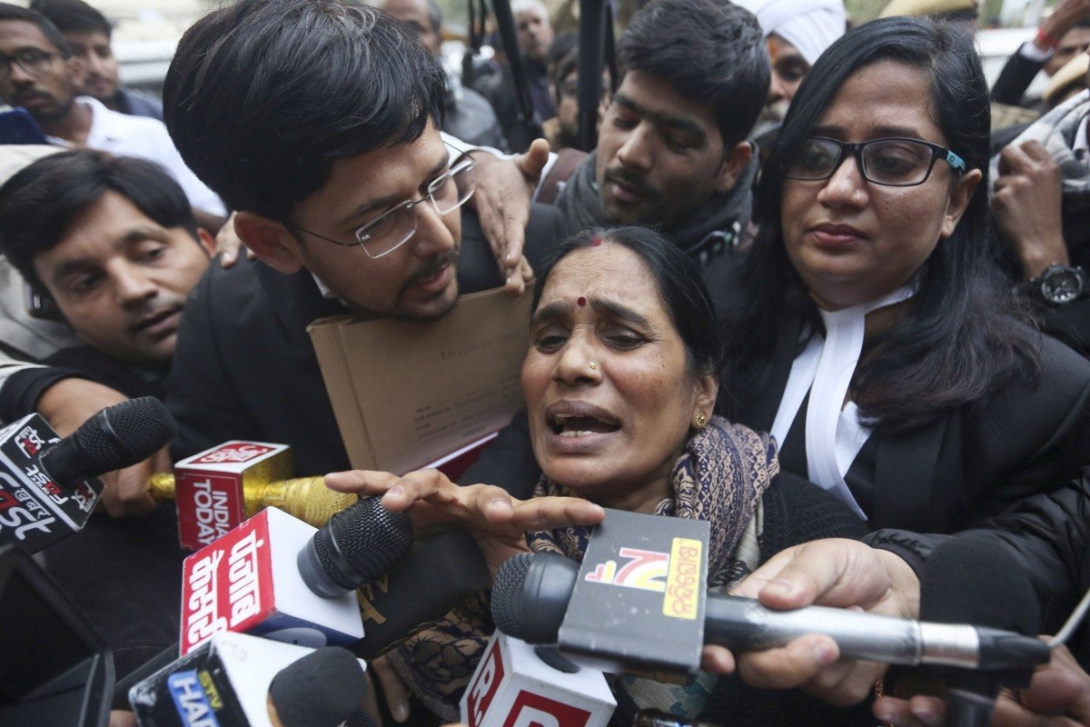 An Do treo co 4 ke cuong hiep, giet hai nu sinh vien y khoa hinh anh