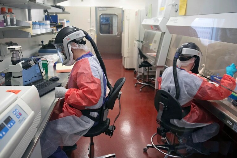 virus corona vacxin thuoc chua anh 3