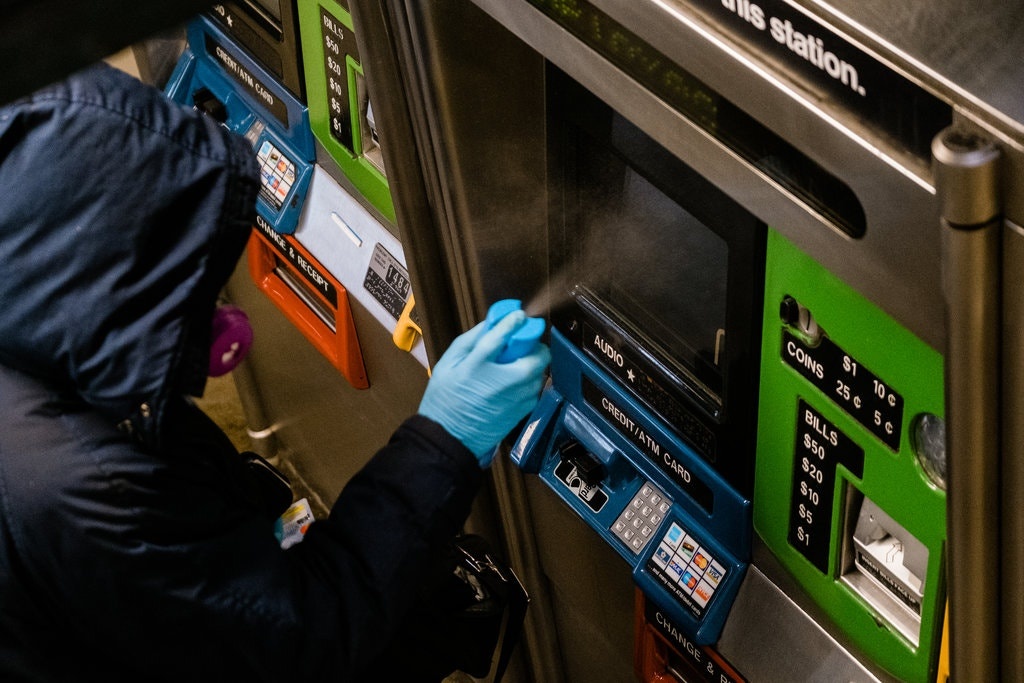 tau dien ngam New York covid-19 anh 6