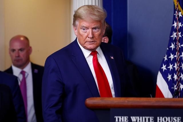 Ca tu vong o My vuot 16.000, TT Trump tiet lo lieu phap dieu tri moi hinh anh