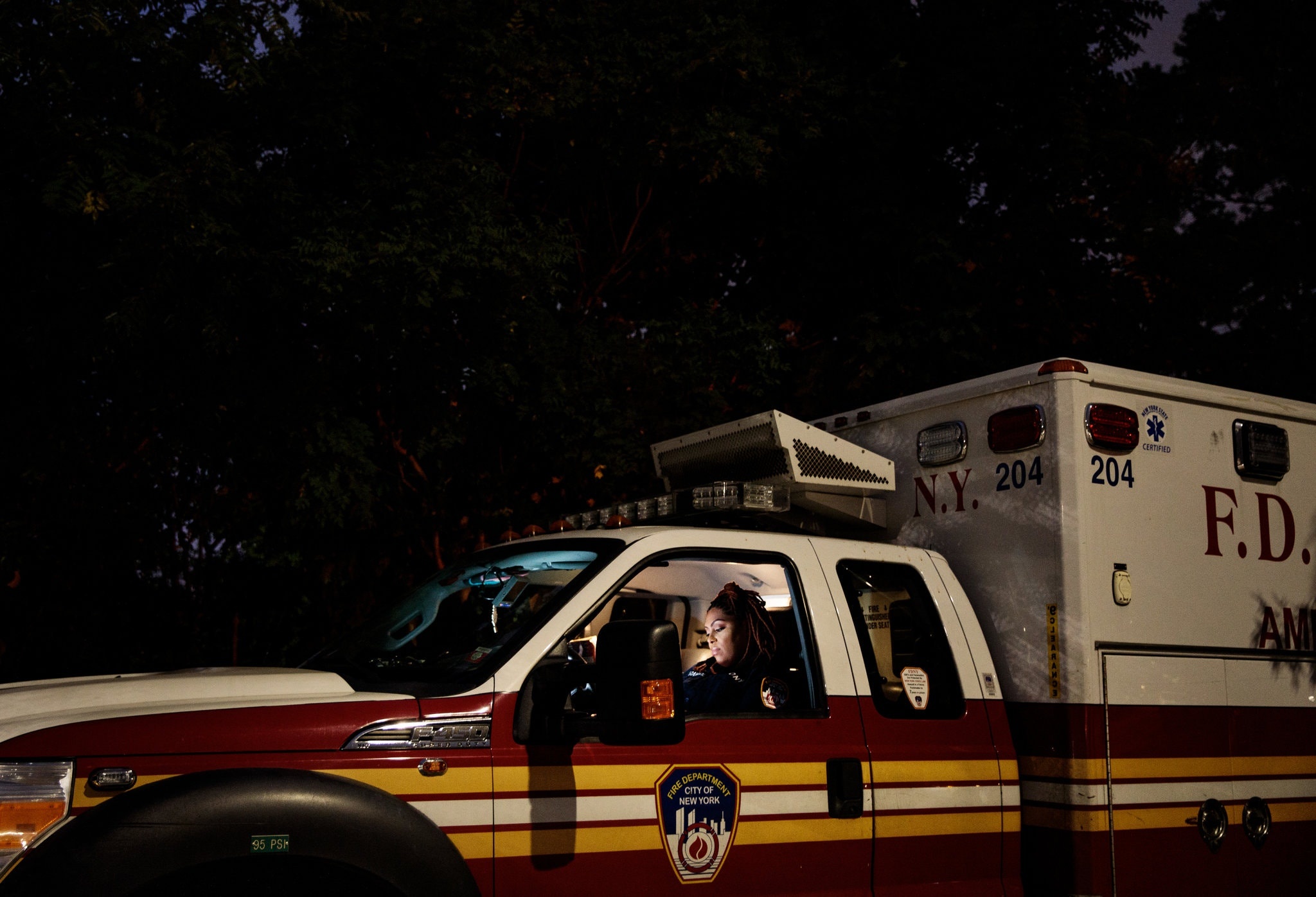 Nhan vien cap cuu New York anh 2